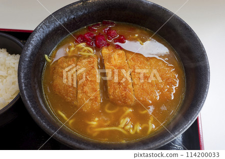 庫里拉面 114200033