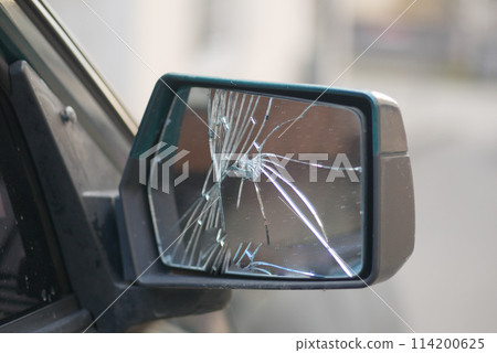broken car rear view mirror broken car rear view mirror 114200625