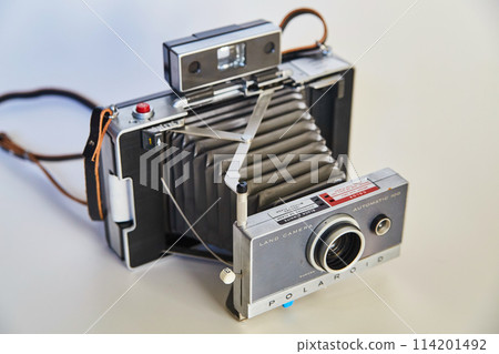 Vintage Polaroid Land Camera, Model Automatic 100, Eye-Level View Vintage Polaroid Land Camera, Model Automatic 100, Eye-Level View 114201492