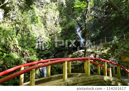 Kuroyama Three Waterfalls, Otaki, Meoto-bashi Bridge, Kuroyama Nature Park 114201617