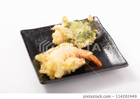 紫蘇葉炒蝦肉丸 114202449