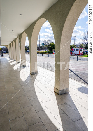 Kariya Highway Oasis Arch design building passage Kariya Highway Oasis Arch design building passage 114202545