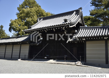 京都御所皇后門 114202871