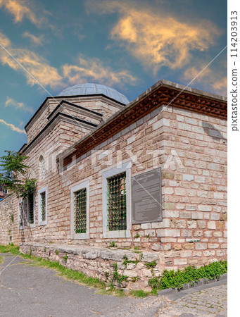 Zembilli Ali Efendi Turbesi, a 17th century tomb located in Fatih district of Istanbul, Turkey 114203913