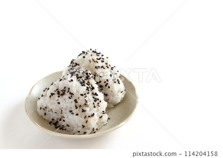 Black sesame rice ball on white background 114204158