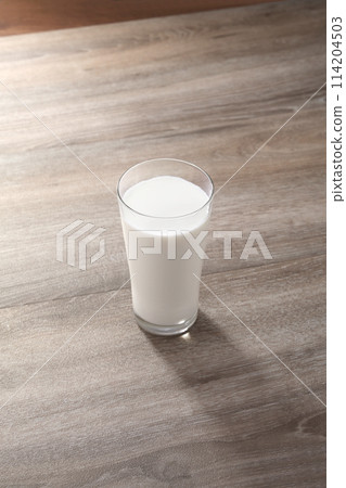Milk 114204503