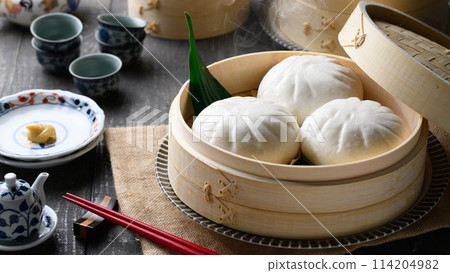 Meat bun (seafood meat bun) A meat bun made with seafood. Meat bun (seafood meat bun) A meat bun made with seafood. 114204982