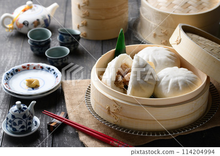 Meat bun (seafood meat bun) A meat bun made with seafood. 114204994