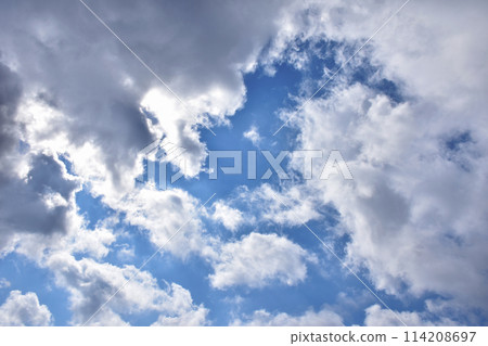 When you pass through the space between clouds, the other side is a blue sky 114208697