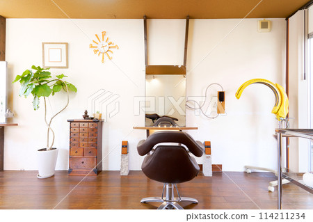 時尚美髮沙龍的內部形象 時尚美髮沙龍的內部形象 114211234