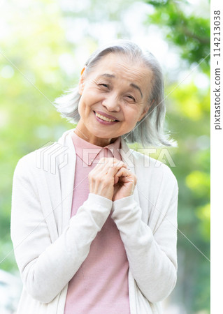 高級女人肖像清新綠色 114213038