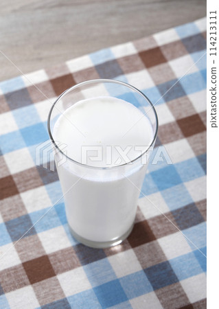 牛奶 114213111