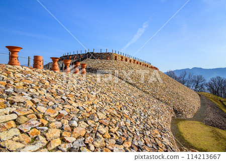 Mori Shogunzuka Tomb [Chikuma City] 114213667