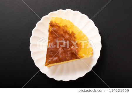 Sponge cake, soft-boiled cake Sponge cake, soft-boiled cake 114221909