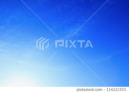 The sky where the morning sun rises 114222353