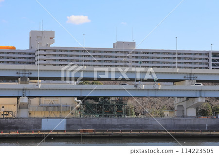 隅田川風景、首都高速環線和都營白須東公寓【荒川區 - 東京都墨田區】 隅田川風景、首都高速環線和都營白須東公寓【荒川區 - 東京都墨田區】 114223505