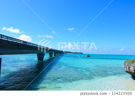 美麗的大海和伊良部大橋 114223509