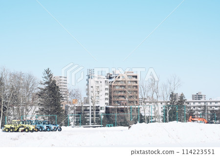 Beautiful winter park Beautiful winter park 114223551