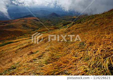 秋天從栗駒山看到的紅葉 秋天從栗駒山看到的紅葉 114226623