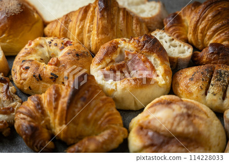 各種麵包 114228033