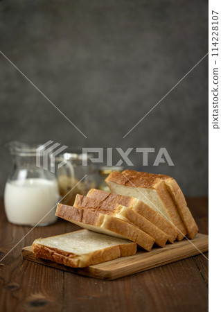 普通麵包 普通麵包 114228107