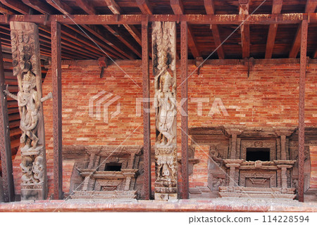Newari style wood carvings at Pashupati Temple, Durbar Square, Kathmandu, Nepal 114228594