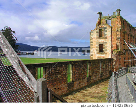 Australia, Tasmania, Port Arthur, Convict Ruins, heading towards Chapman Street 114228686