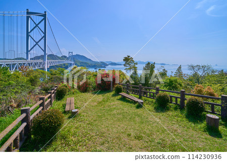 Looking towards the Innoshima Bridge from the Ohama PA observation deck on the Shimanami Kaido in Onomichi City, Hiroshima Prefecture Looking towards the Innoshima Bridge from the Ohama PA observation deck on the Shimanami Kaido in Onomichi City, Hiroshima Prefecture 114230936