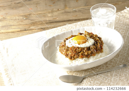 Keema 咖哩配蛋黃和焦奶酪 Keema 咖哩配蛋黃和焦奶酪 114232666