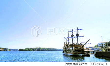 Scenery with boats in Ago Bay, Kashikojima 114233291