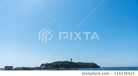 Enoshima and the clear blue sky of spring, Fujisawa City, Kanagawa Prefecture Enoshima and the clear blue sky of spring, Fujisawa City, Kanagawa Prefecture 114236425