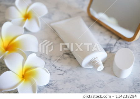 Sunburn prevention items 114238284