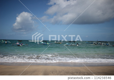 庫塔海灘 114238546