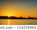 Sunrise in Fukuoka City 114239968