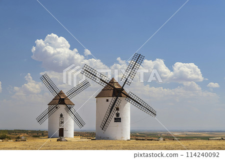 Windmills near Mota del Cuervo, Toledo, Castilla La Mancha, Spain 114240092