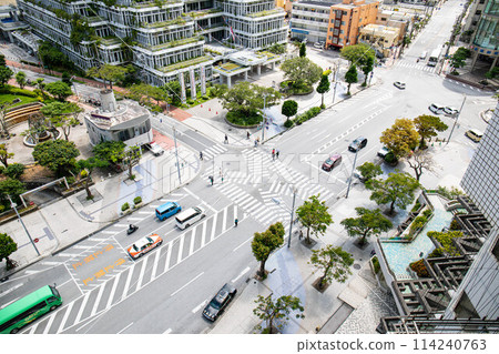 從上方看到的交叉路口 114240763