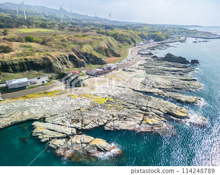 "Aomori Prefecture" Aerial photography of Senjojiki Coast using a drone 114248789