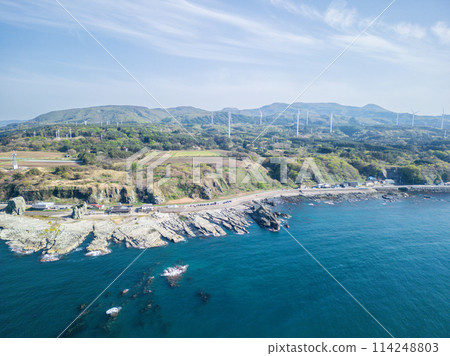 "Aomori Prefecture" Aerial photography of Senjojiki Coast using a drone 114248803