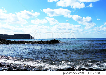 island seen from the sea island seen from the sea 114248816
