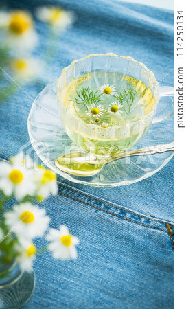 Chamomile tea Herbal tea image material Chamomile tea Herbal tea image material 114250134