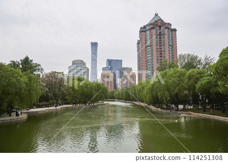 Scenery of Tuanjiehu park in spring, in Chaoyang district of Beijing, capital of China 114251308