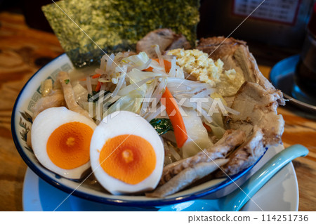 來自日本兵庫縣姬路市的非常美味的拉麵 來自日本兵庫縣姬路市的非常美味的拉麵 114251736