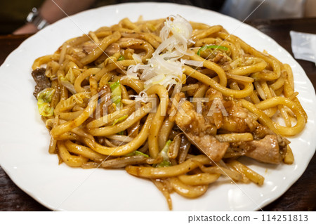 來自日本岡山縣三崎町的非常美味的荷爾蒙烏龍麵 114251813