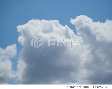 Bright blue sky and white clouds Bright blue sky and white clouds 114252072