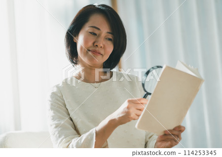 女生 女孩 女性 114253345