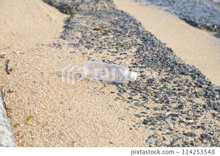 Marine trash 497 Marine trash 497 114253548