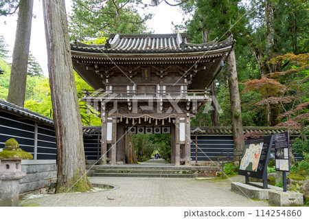 擁有 1300 多年歷史的那田寺正門景觀 | 拍攝於 5 月，石川縣小松市 114254860