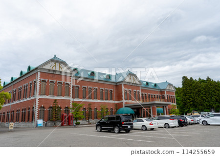 A typical Hokuriku cloudy sky and the exterior of the Motorcar Museum of Japan | Photo taken in May | Komatsu City, Ishikawa Prefecture A typical Hokuriku cloudy sky and the exterior of the Motorcar Museum of Japan | Photo taken in May | Komatsu City, Ishikawa Prefecture 114255659