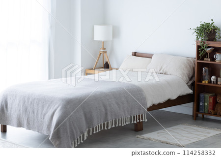 Bedroom Bed (no people) 114258332