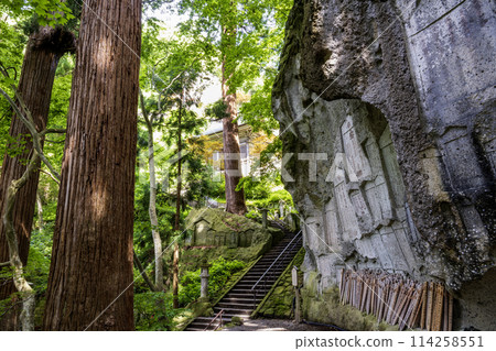 立石寺禦堂和仁王門 立石寺禦堂和仁王門 114258551